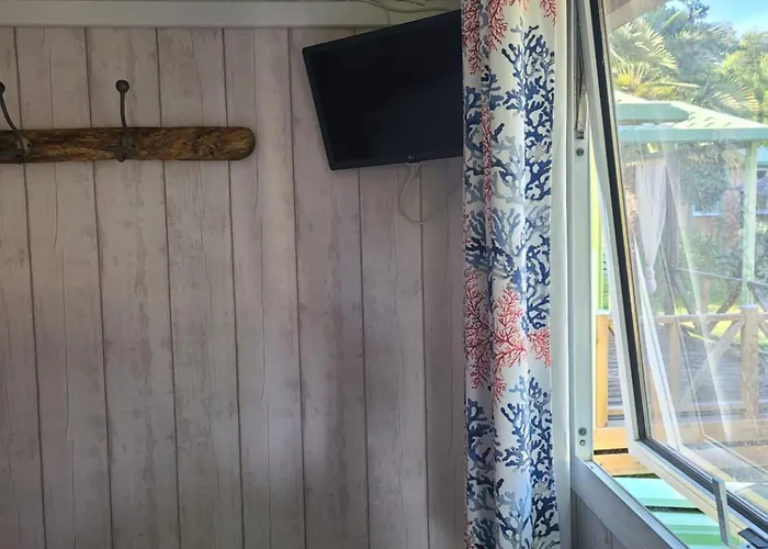 En Bois Climatise A 300 M De La Marina Di 6 Personnes Sorbo-Ocagnano